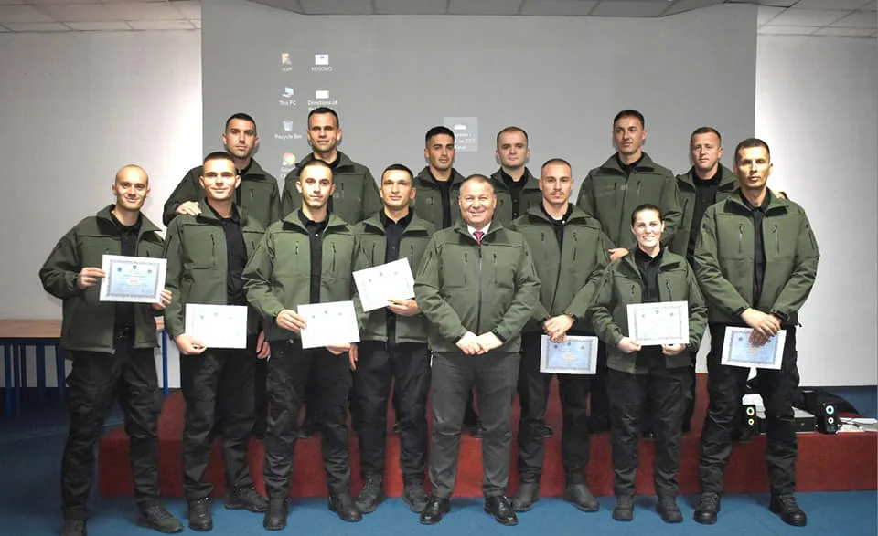 13 zyrtarë policorë i shtohen njesitit të mbrojtjes së afërt
