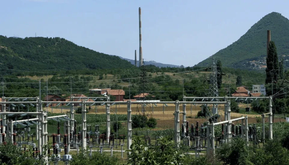 KEDS-i dhe Elektroseveri nënshkruajnë kontratë, Lajçak: Hap i rëndësishëm në zbatimin e Udhërrëfyesit për Energjinë