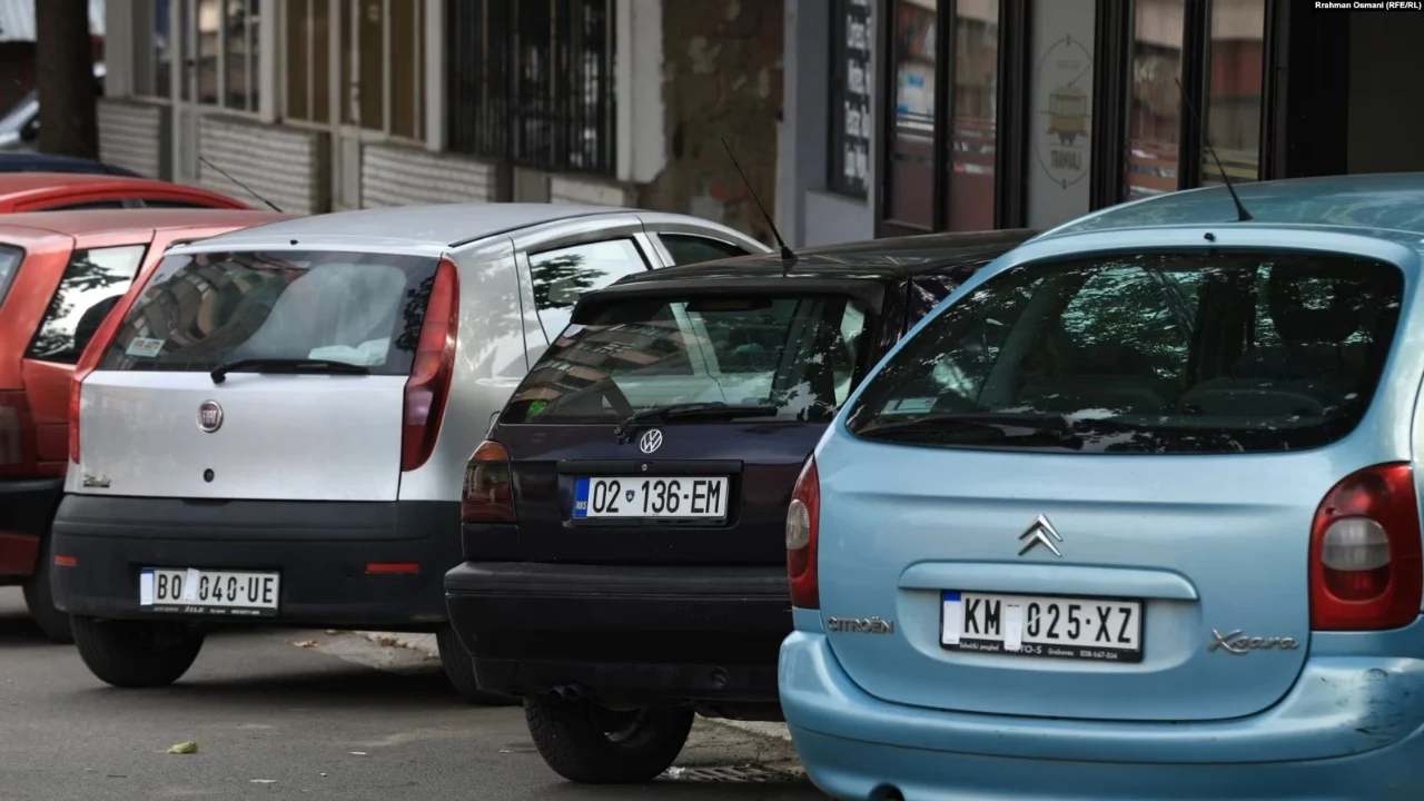 Sot përfundon afati për konvertimin e targave ilegale