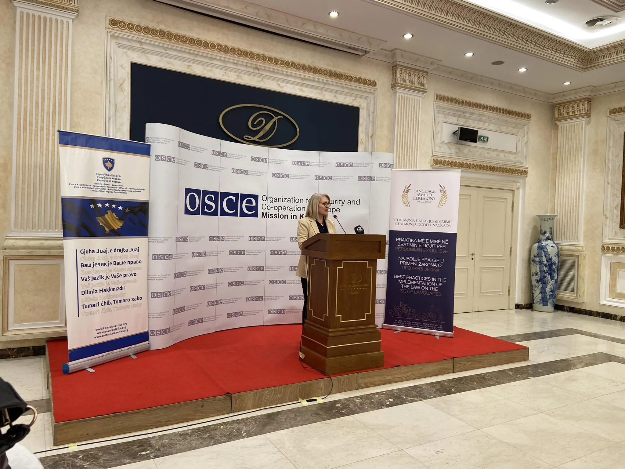 OJQ “Nevo koncepti” dhe partnerët e saj, nderohen me çmime nga Zyra e Komisionerit për Gjuhë dhe OSBE