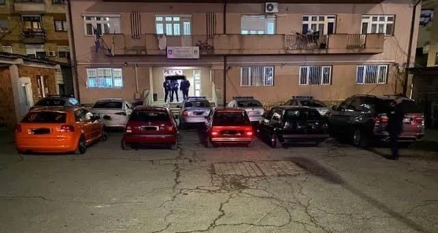 Parandalohen garat e shpejtësisë në hyrje të autostradës , gjobiten 5 kundërvajtës në Prizren
