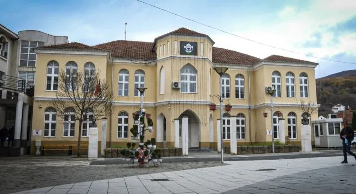 Kërkohet hapja e degës së gjuhës shqipe në Universitetin e Beogradit