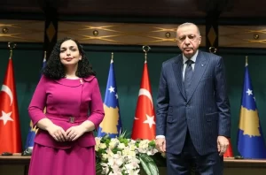 Erdogan uron Kosovën, presidentën Osmani e fton në Forumin Diplomatik të Antalyas