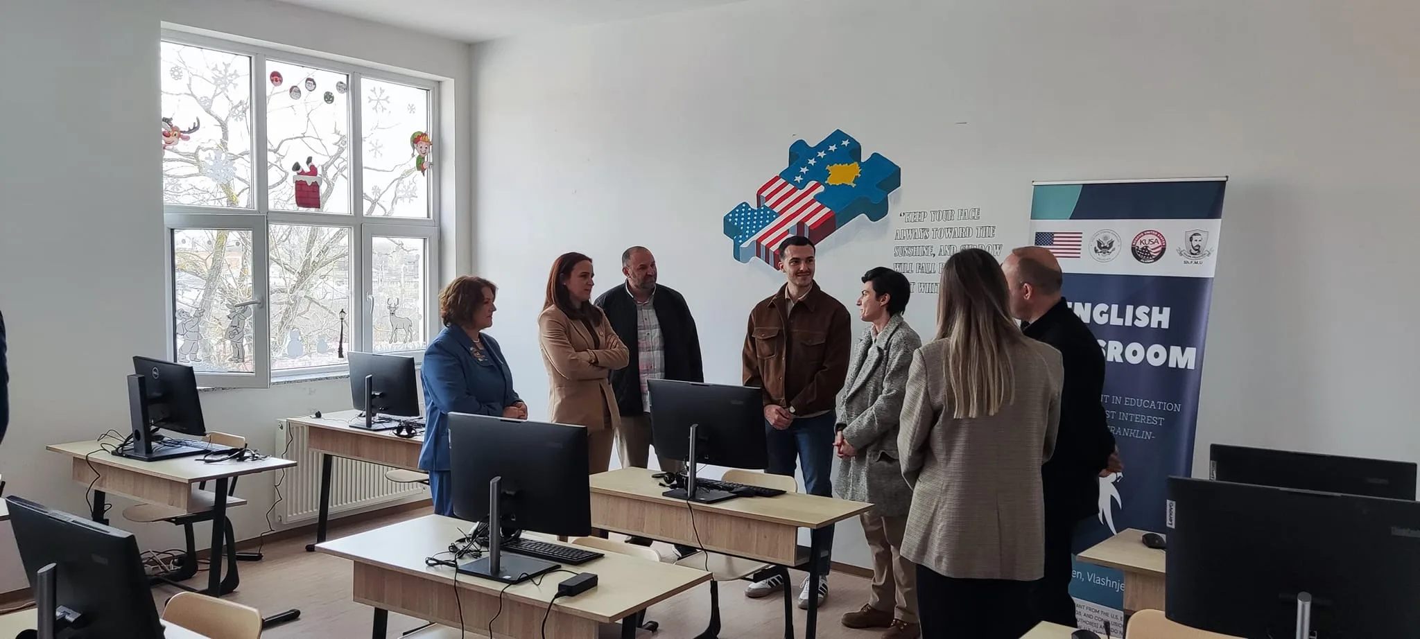 Hapet kabinet i gjuhës angleze në shkollën fillore “Naim Frashëri” të fshatit Vlashnje