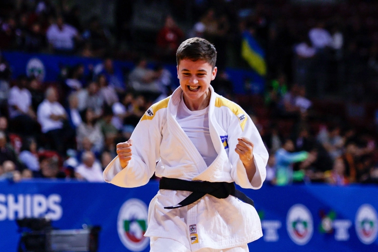 Laura Fazliu kalon në gjysmëfinale të Grand Slamit në Tbilisi