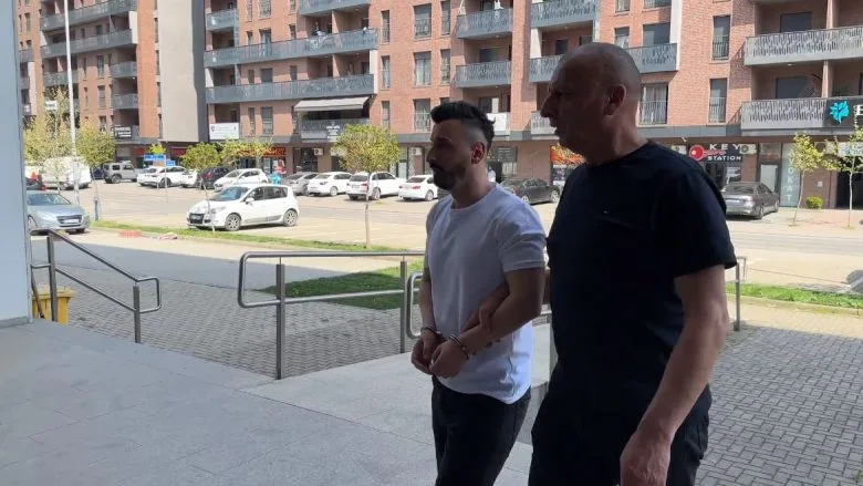 Distria me ‘ippon’ të shpejtë, kalon në gjysmëfinale