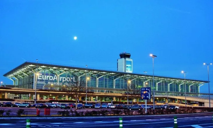 Evakuohet Aeroporti i Baselit, dyshime për bombë