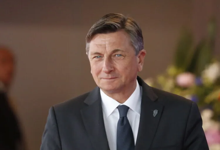 Pahor paralajmëron plan të ri për vazhdimin e dialogut nëse e merr detyrën e emisarit