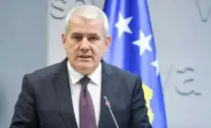 Arrestohet një person pasi kishte kanosur Sveçlën përmes rrjeteve sociale