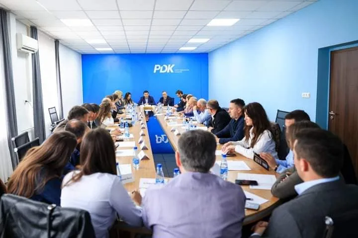 PDK: Jemi të vendosur për t’i dhënë fund keqqeverisjes