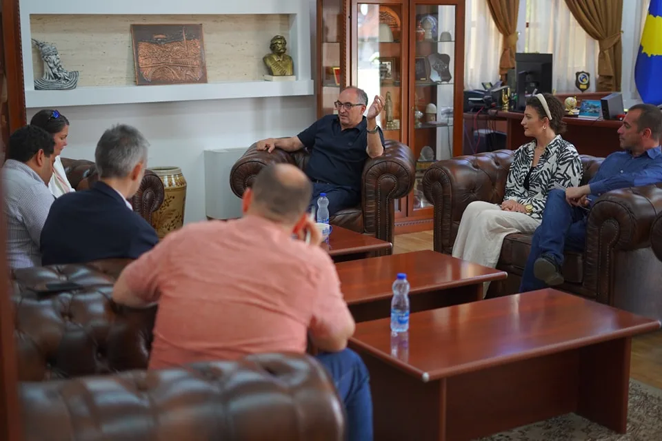 Totaj pret në takim përfaqësuesit e organizatës amerikane “Navanti”