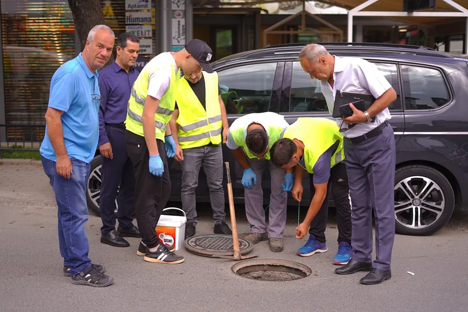 Filloi deratizimi i ndërtesave kolektive dhe kanalizimeve të qytetit të Prizrenit