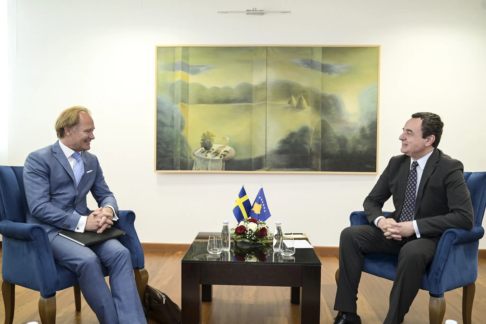 Kurti priti Ambasadorin e Suedisë në Kosovë, Jonas Westerlund: Anëtarësimi i Kosovës në NATO mbetet synim i qartë