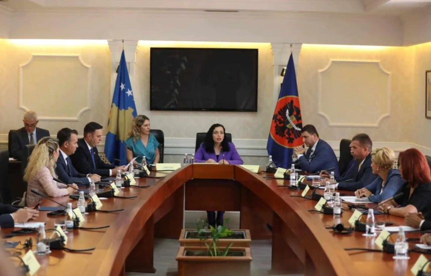 Osmani nis takimin me liderët partiakë, mungon VV-ja