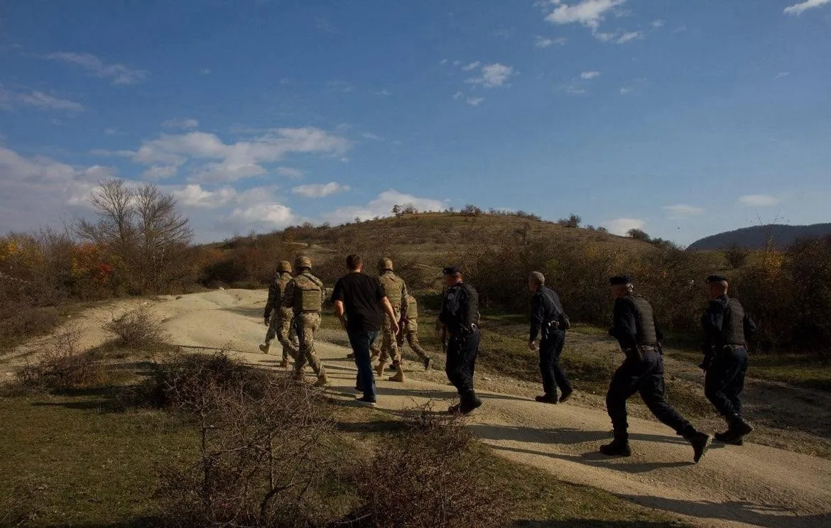 KFOR-i bashkë me Policinë e Kosovës rrisin patrullimet në veri