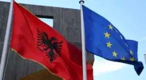 Shqipëria mbyll sot tre kapitujt e parë të negociatave me BE-në