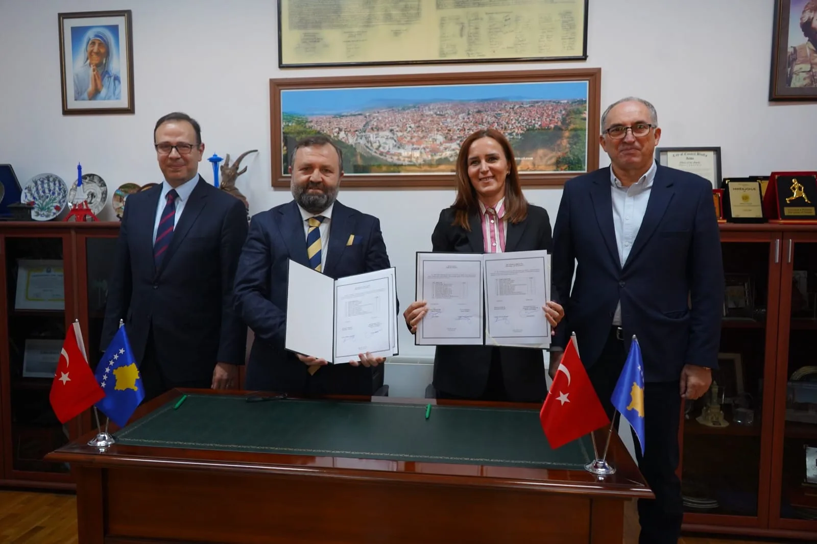 Ministria e Arsimit Kombëtar të Republikës së Turqisë dhuron 29 tabela inteligjente për shkollat e Prizrenit