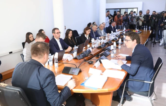 Murati prezanton buxhetin për vitin e ardhshëm, reagon opozita