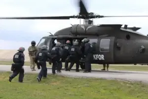 Kongresistë e senatorë i kërkojnë Rubios ta parandalojë kufizimin e mundshëm të trupave amerikane në Kosovë