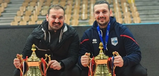 Dy vëllezër, kampionë me dy klube në të njëjtën ditë e në të njëjtin vend