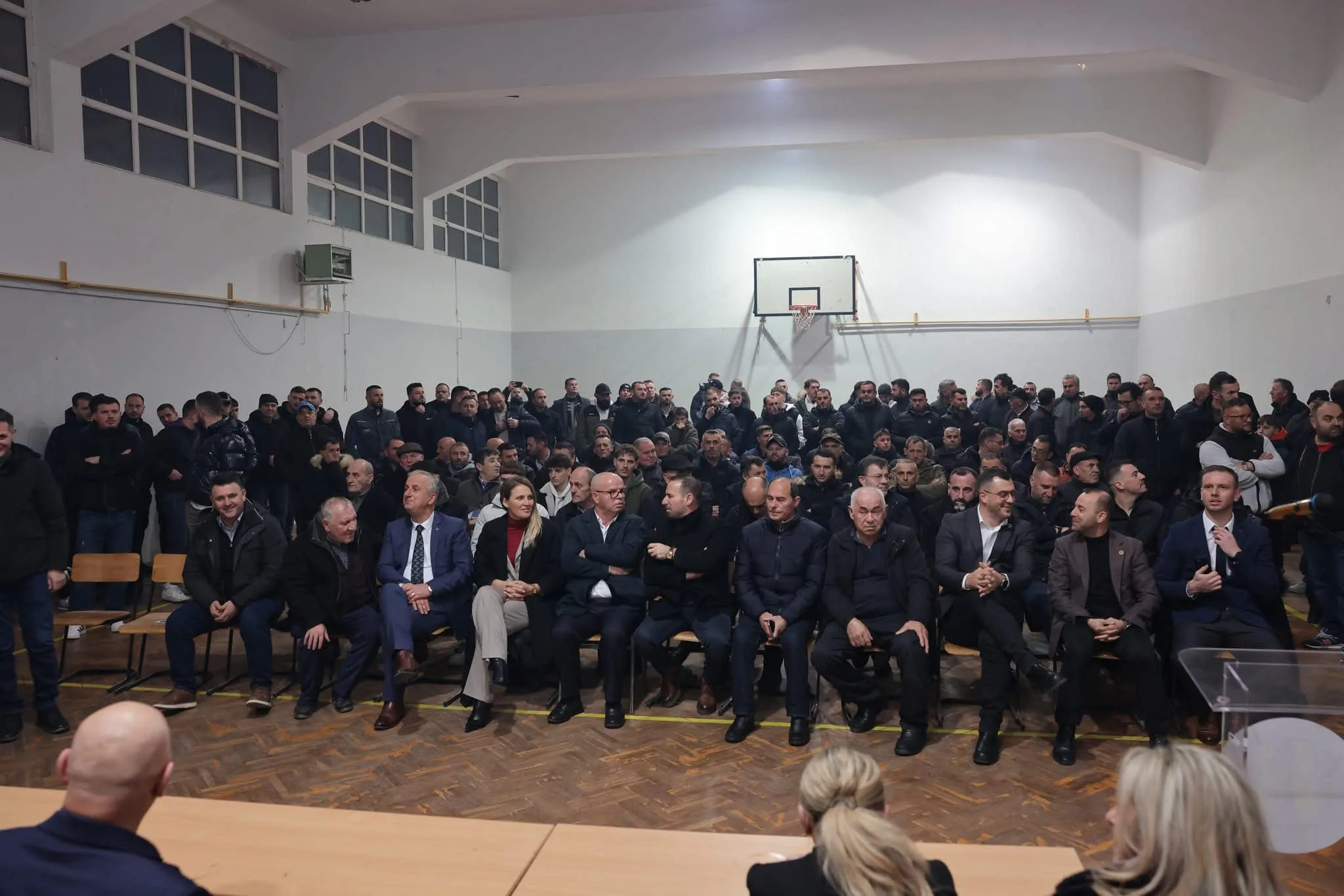 AAK në Prizren zhvillon takim elektoral me banorët e Rogovës së Hasit