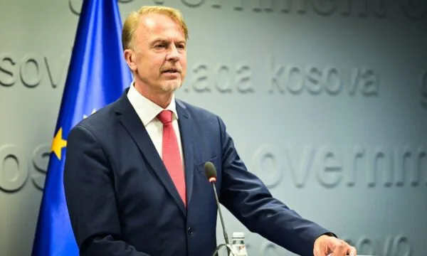 Orav: Plani i Rritjes s’ka të bëjë vetëm me marrje fondesh, BE dëshiron të shoh një zgjidhje të qëndrueshme për Veriun e Kosovës