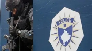 Policia: Operacion i madh kundër krimeve të luftës në Kosovë, pesë të arrestuar për vrasjet e vitit 1998 në Syriganë