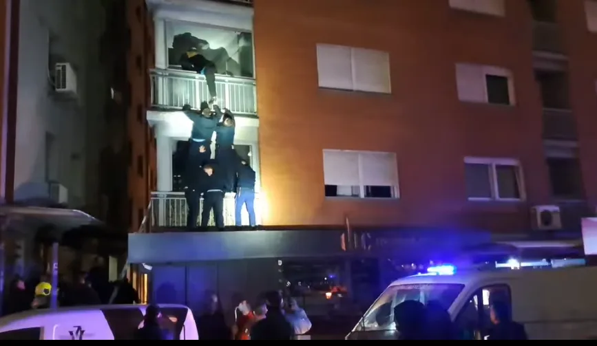 Shuhet zjarri në objektin banesor në lagjen “Kalabria” në Prishtinë