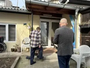 Familjes 4 anëtarshe nga Prizreni, Abi Çarshia ia ndërton një shtëpi