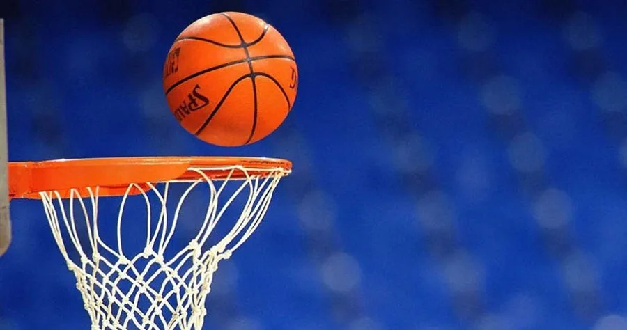 Superliga e basketbollit vjen sonte me dy superpërballje