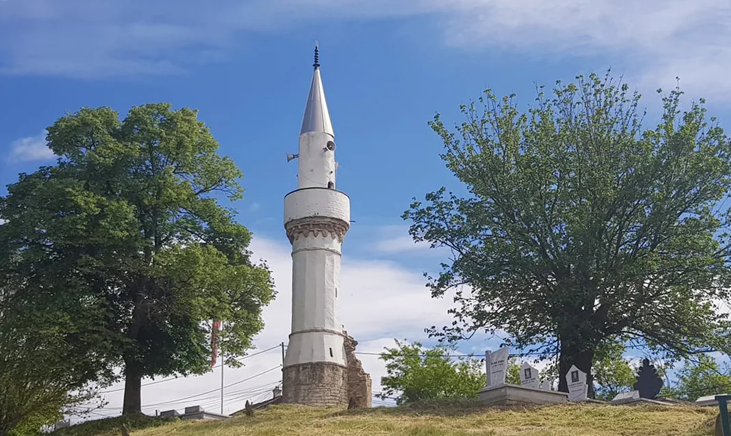 Xhamia e Brestocit të Rahovecit, një nga më të vjetrat në Kosovë – themele të ndërtuara në histori