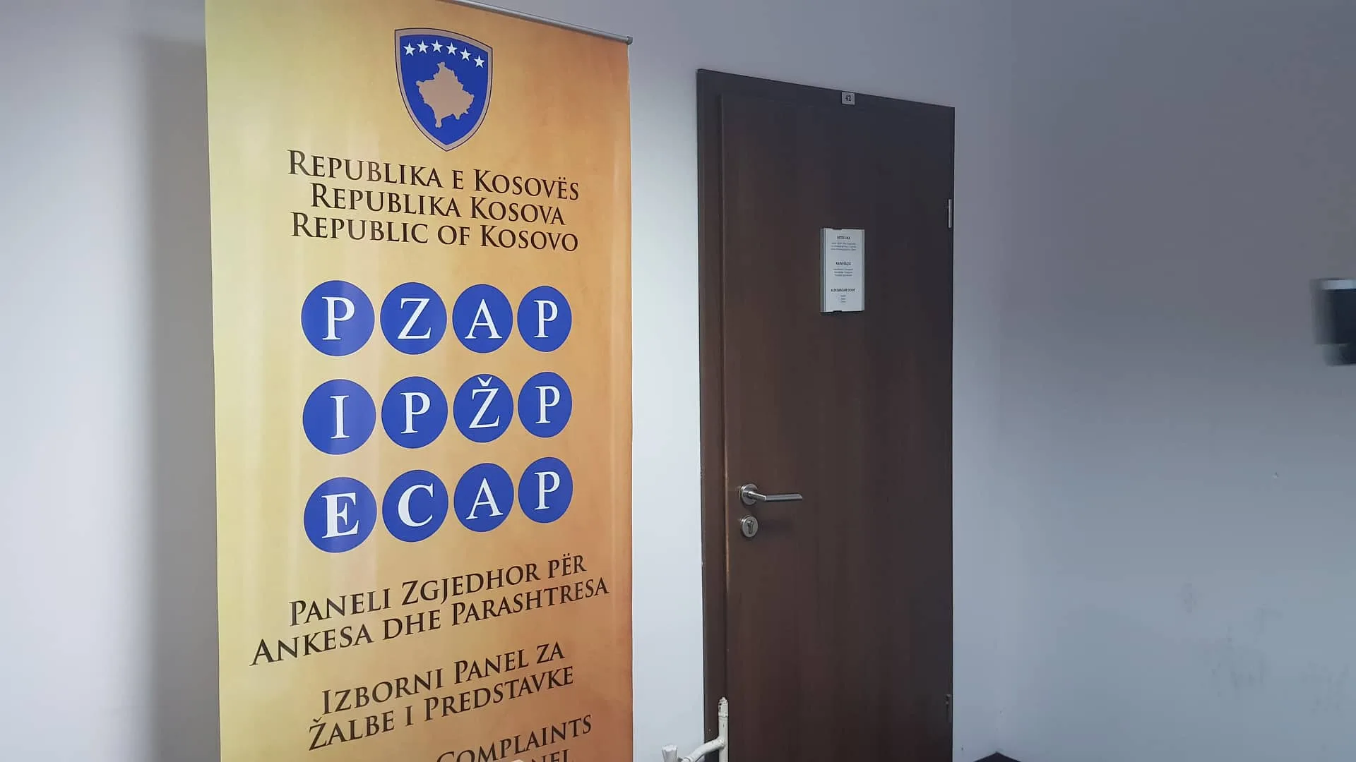 PZAP për zgjedhjet: Shqiptuam gjoba për partitë politike 664 mijë e 100 euro, deri tani vetëm 101 mijë i kanë paguar