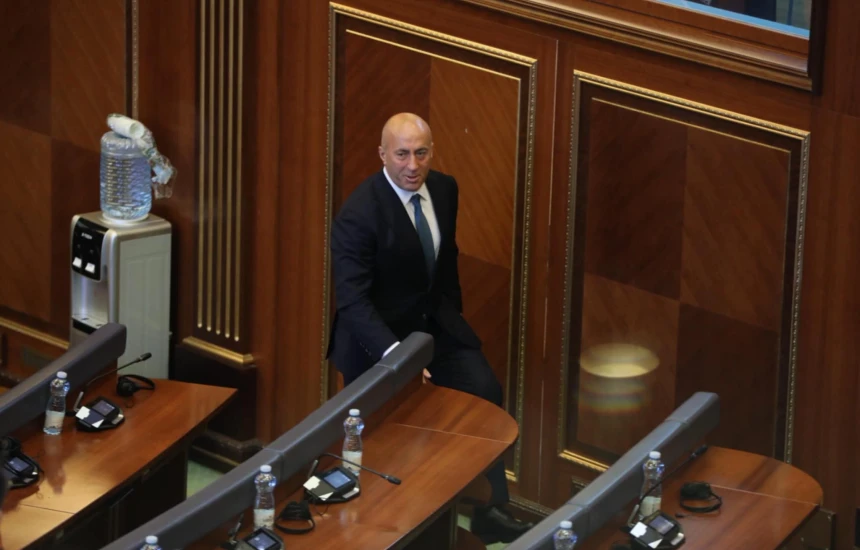 Haradinaj: Votojmë për vetëm nëse ndërrohet kandidatja
