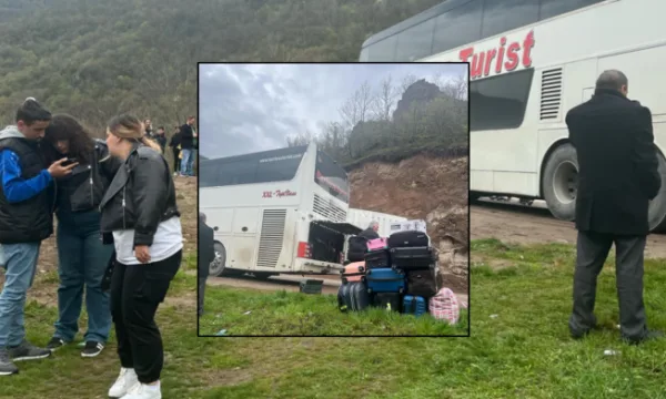 Autobusi prishet në Serbi, raportohet se rreth 70 udhëtarë që po udhëtonin nga Gjermania për në Kosovë janë në pritje të autobusit tjetër