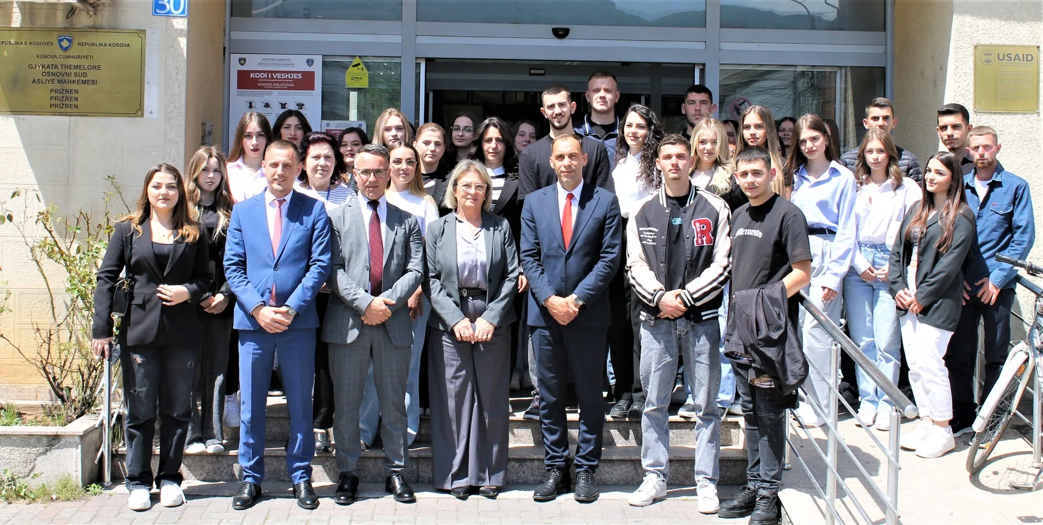 “Dita e Hapur” në Gjykatë: Studentët e Juridikut vizitojnë institucionin e drejtësisë