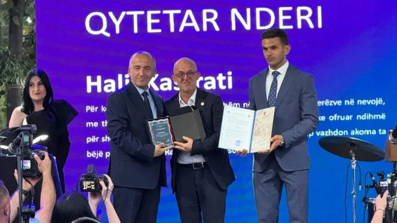 Halil Kastrati nderohet me titullin “Qytetar Nderi” nga Komuna e Pejës