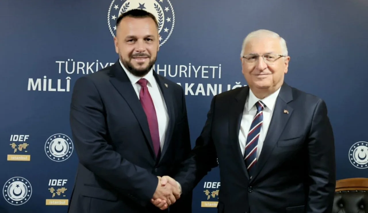 Maqedonci takoi homologun e tij turk, diskutuan mbi rolin strategjik që do të ketë Kosova në rajon pas funksionalizimit të fabrikës së municionit