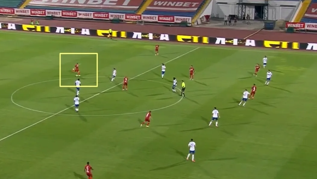 Dellova ka shënuar gol të jashtëzakonshëm nga gjsma e fushës