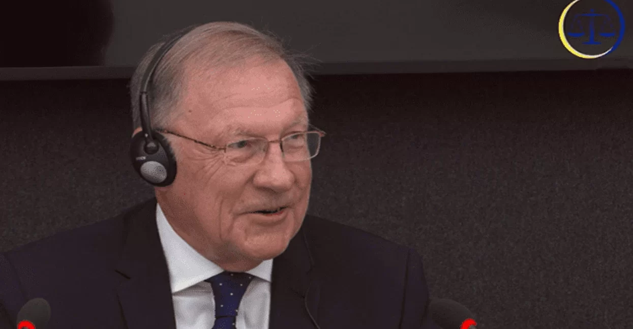 Çarmatosja e UÇK-së, prokurori prezanton një intervistë të Thaçit – Duncan qesh dhe mohon disa deklarata