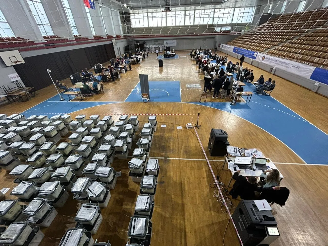 Numërohen votat e para për Kuvendin Komunal të Prizrenit, linku ku mund t’i gjeni rezultatet