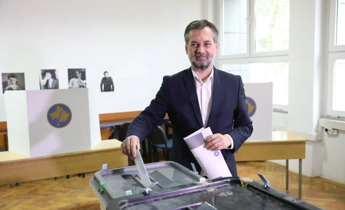 Voton Hajrulla Çeku
