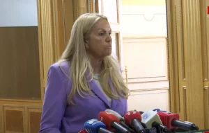Kadrijaj: S’jemi kontaktuar por i japim nënshkrimet për zhbërjen e Gjykatës Speciale