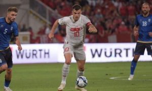 Kapiteni i Zvicrës, Granit Xhaka vërshëllehet në “Fadil Vokrri”