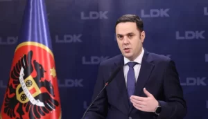 Abdixhiku për rastin në Pejë: Kërkojmë llogari, përgjegjësia duhet të ketë emër e mbiemër