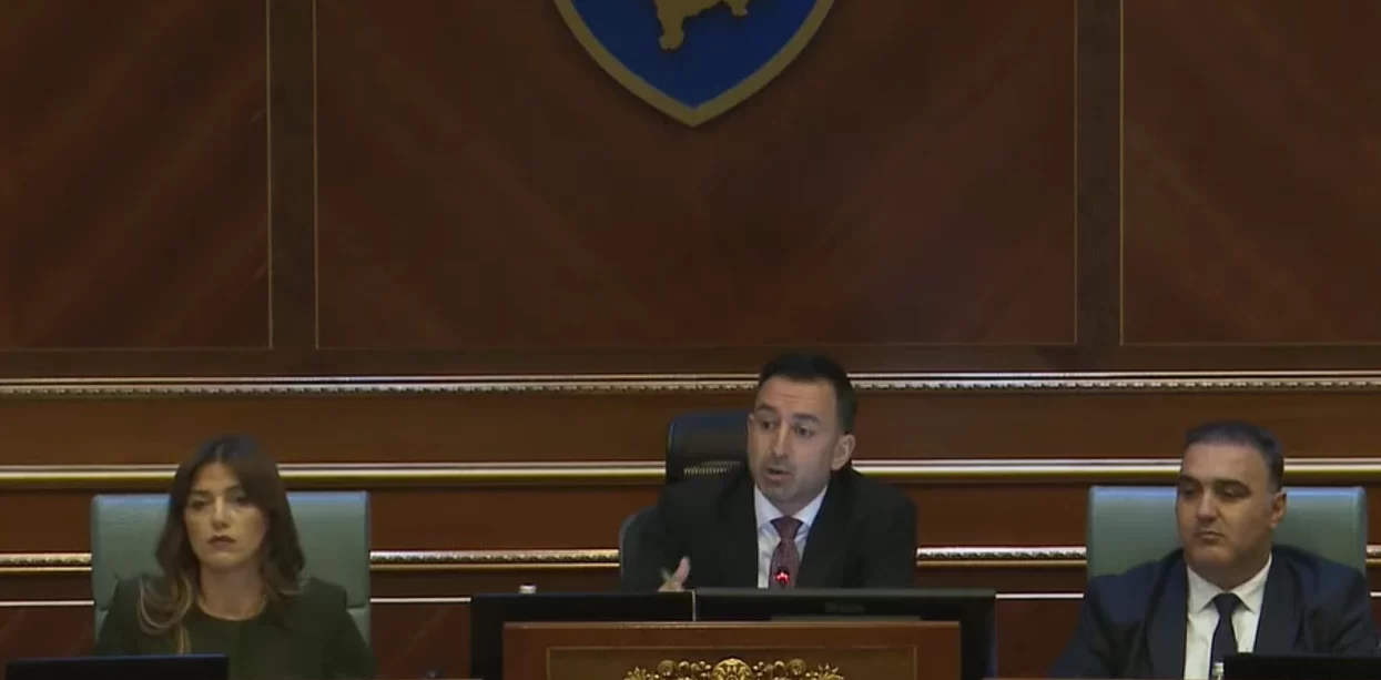Basha thotë se seanca mbetet e hapur në rast se ka ndryshim të qëndrimeve të deputetëve