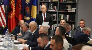 AAK-ja: Mungesa e një agjende të qartë po e shtyn vendin drejt zgjedhjeve të jashtëzakonshme