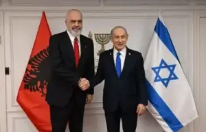 Netanyahu e pret Ramën me ceremoni zyrtare në Jerusalem, vlerëson kontributin e shqiptarëve në mbrojtjen e hebrenjëve