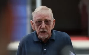 William Walker u shkruan liderëve politikë, propozon Faton Bislimin për President të Kosovës