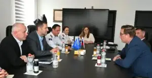 Drejtori i Doganës takoi ambasadorin e Sllovenisë, diskutuan lehtësimin e procedurave doganore dhe avancimin e bashkëpunimit institucional