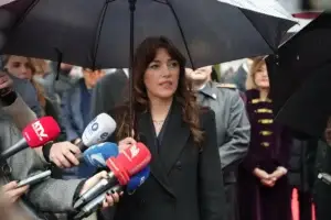 Kryetarja Haxhiu në 18-vjetorin e pavarësisë: Liria kërkon angazhim të përditshëm